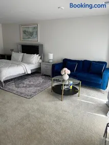 Home Away - Image 4