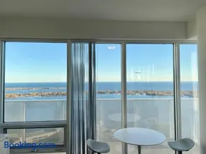 Presidential Suite Heart of Downtown with Stunning View - Image 1