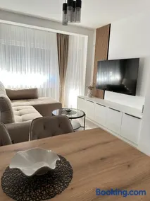 Veles - Image 3