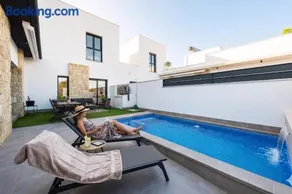 Moderna Casa VillaCristal - Image 1