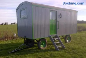 Galahad - Shepherd's Hut - Image 5