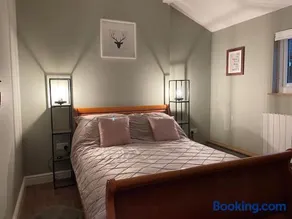 Tulip Cottage - Image 3
