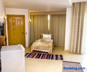 New Yalla Hotel - Image 4