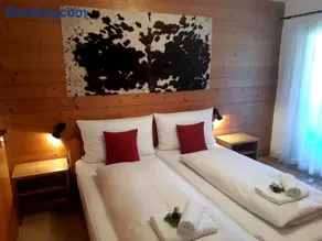 Haus Reason - Image 3