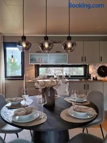 Modern apartment in the middle of Alta city center - Image 2