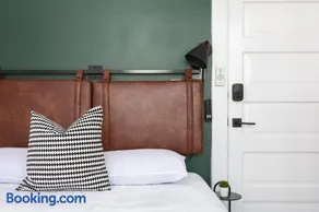 Central Gaslamp suite Queen Bed and WiFi - Image 4