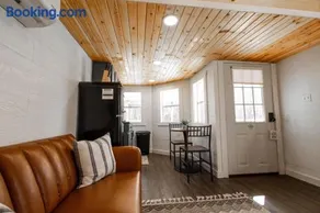 Hillenbrand Hideaway - Image 4