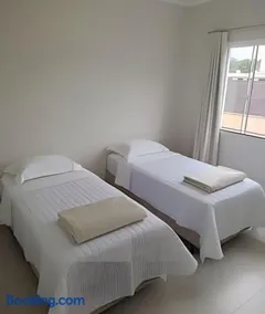 Apto H402 - Apartamento Acolhedor e Confortável - Image 4