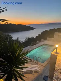 Holiday Home Tranquility - Image 1
