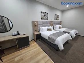 Luxe Musgrave Boutique Hotel - Image 5