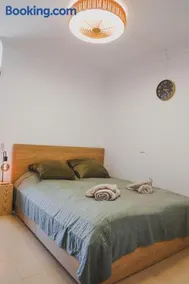 Isla Verde Studio Apartment Green Park - Image 2