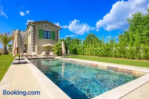 Villa Linnelle seaview- Rovinj, heated pool - Image 2