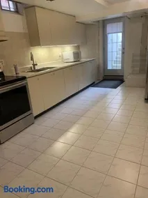 Spacious Basement Apartment in GTA - Image 4
