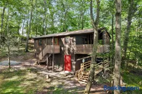 Secluded Cabin Hot Tub, Huge Deck, Fire Pit, WiFi - Image 2