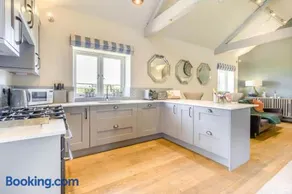3 Bed in Hereford oc-83659 - Image 5