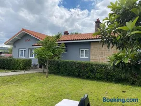 APARTAMENTO NIK en casa chalet con parking y jardin - Image 2