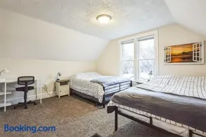 Escape to Beautiful Marinette - Image 2
