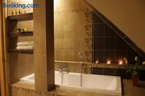 Luxdomki - Image 2