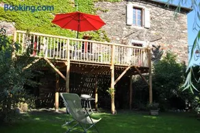 Gîte du Grand Sourel, sa vue et son jardin - Image 2