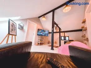 Dream House - Image 1