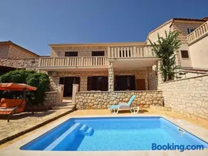 Holiday Apartement Marija Supetar with private pool - Image 1