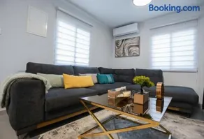 TelMar Kiti Escape House - Image 3