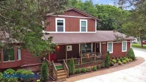 Green Meadow Cabin - Image 1