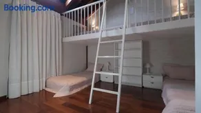 Exclusive House in Treze Tílias with Pool - Image 3