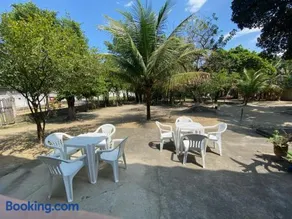 CASA inteira entre Guaratiba e Campo Grande, Rio de Janeiro, RJ - a 40 min da praia, próximo ao Estádio Miecimo da Silva e Park Shopping-Ideal para descanso, encontros, festa e lazer-3000 m2 - Image 5