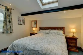 Willow cottage, romantic retreat near Honiton Devon - Image 3