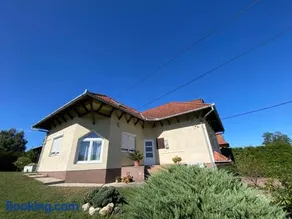 Mária Apartmanház - Image 2