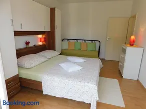 Apartment Dalmatia Ketty - Image 3