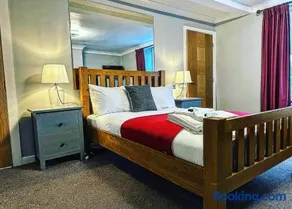 The Hinds Head Hotel - Image 3