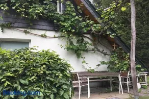 Idyllisches Ferienhaus am Wald - Image 2