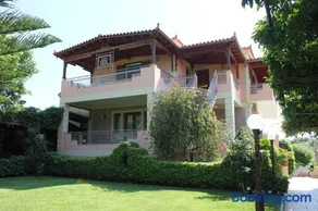 Tosis Apartments - Image 1