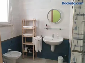 Lido Rosa Rooms - Image 4