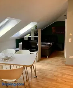Moderne Dachgeschosswohnung an der Donau - Image 1