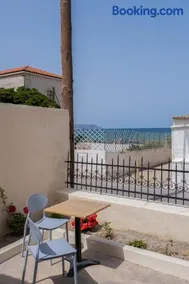 Jasmine Home with Beach at your Doorstep by 8essentially - Image 1