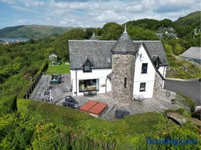 Corrie House - Image 4