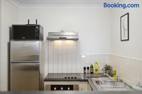 Vibrant Apartment in Northbridge - Image 3