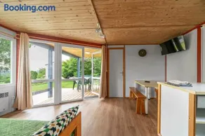 Camping Le Mont Libre - Cottage & espace nature - Gannat - Image 1