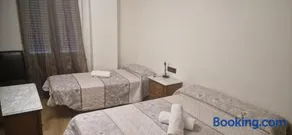 APARTAMENTOS SALAMANCA PUERTA ZAMORA, Centro, Wifi, 2 habitaciones, Parking - Image 4