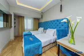 History Hotel - Image 3