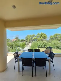 Beachfront Villa Galazio - Image 2