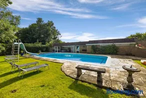 The Bungalow, near Reigate - Image 3