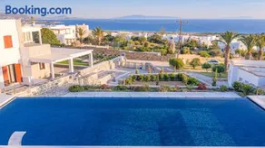 Poolside Retreat - Sea View & Calm Escape - Pearl - Image 4