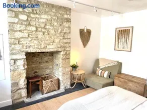 New The Barley Rustic luxury - Image 4
