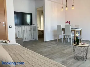 Coqueto Apartamento de Playa con Piscina y Terraza - Image 1