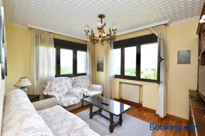 Chalet privado con jardín cerca de la playa en Villaviciosa - Image 4