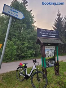 Agroturystyka "Pałac w Janowie" - Image 1